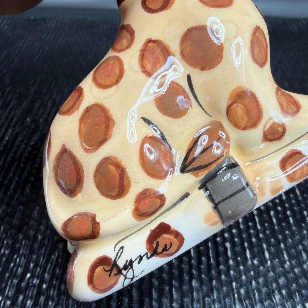 Blue Sky Ceramic Giraffe Salt and Pepper‎ Shaker Set Brown Tan Hand Painted 4in